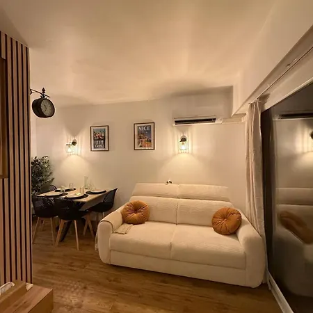 Cozy In Apartment